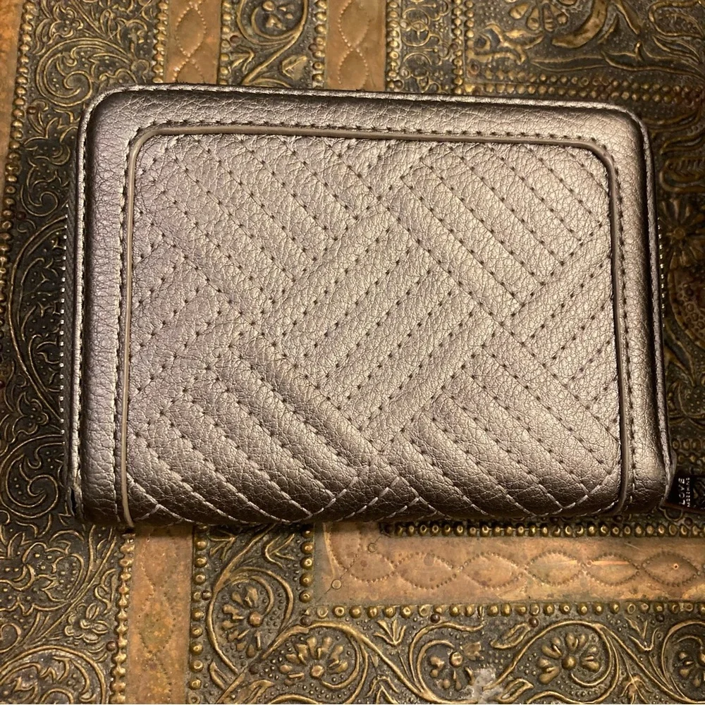 Love Moschino quilted wallet silver‎ metallic